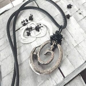 5 For $25💫Old Gothic Style Silver Metal Pendant